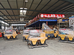 亚洲曰本无码ⅴa一区二区三区机械7台手扶双轮压路机出口泰国